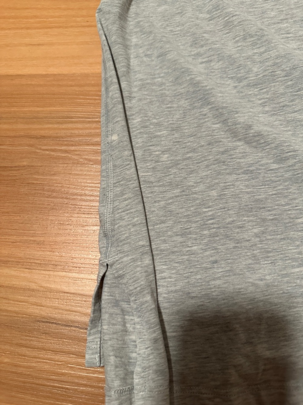 lululemon athletica Women's Light Heather Gray Crewneck Tank - Picture 3 of 3
